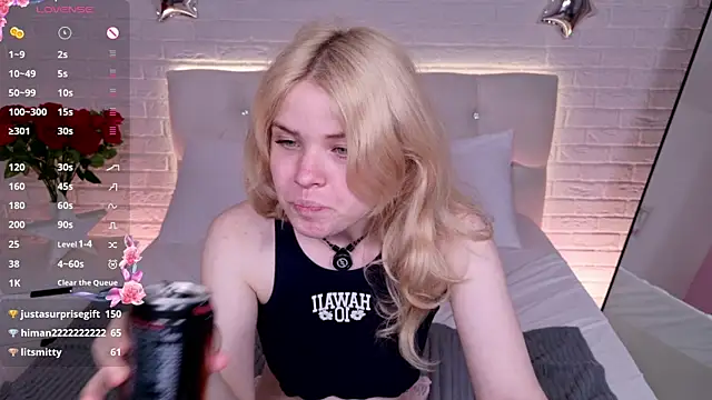 ChloeWells webcam