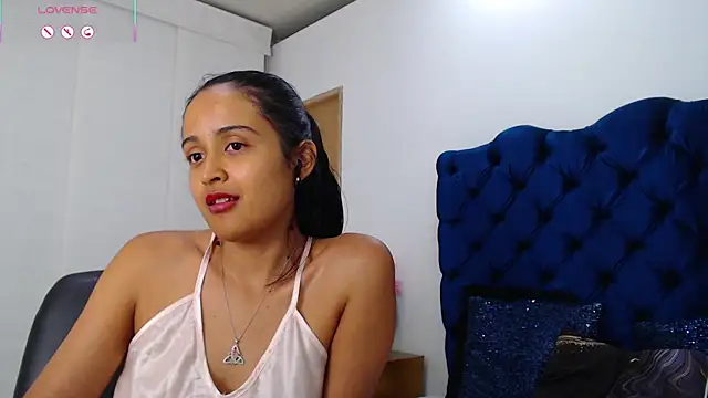 Lili666_ webcam