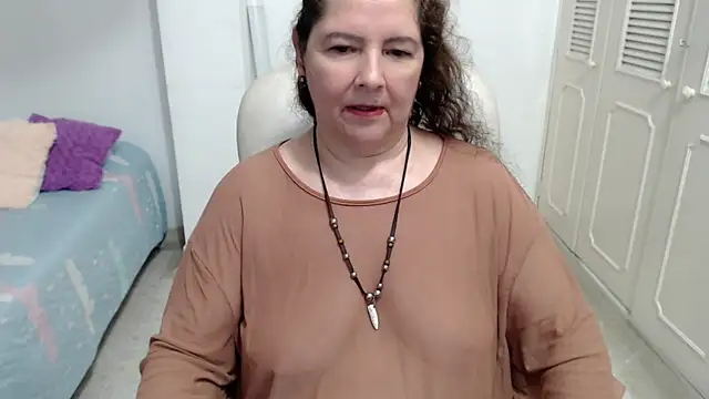 leonela_69