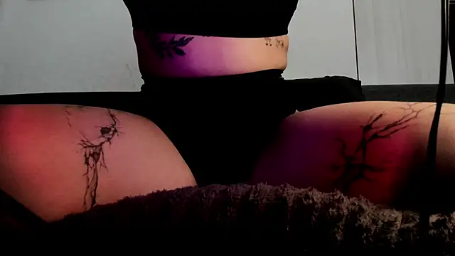 Dark_Moni webcam