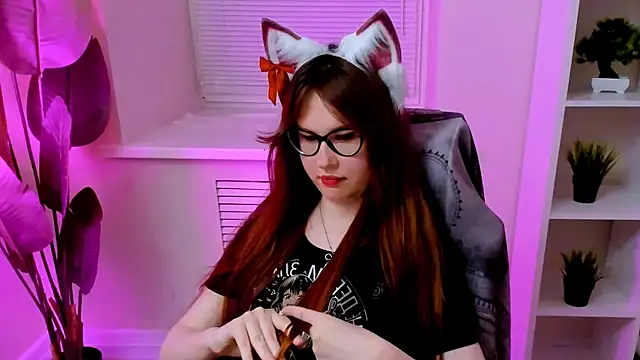 CarolGiggly webcam