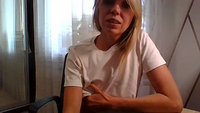 VelvetLove287 webcam