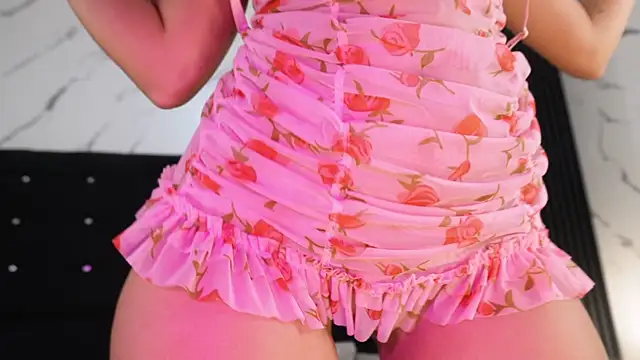 Annyy_Rosse live cam on StripChat