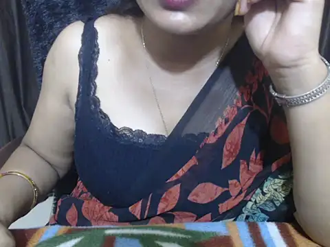 Kudi_Kiyara webcam