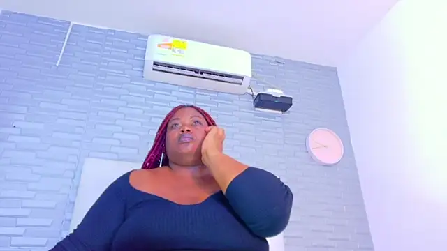 ebonny_suggarmommy1 webcam