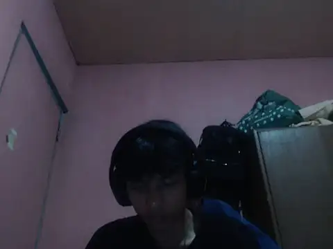 kyoshi_19 (M twink) - Fash dick 25 token, cum in public