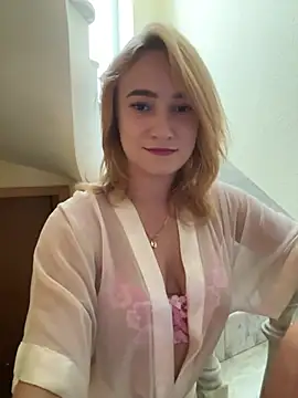 sugardanger (Ask my age) - Friend slap my naked tits