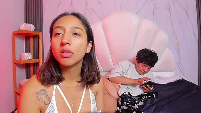 Gaia_n_Nix webcam