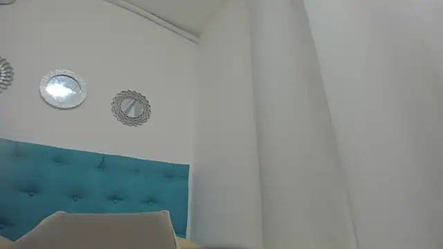 milky_emma18 webcam