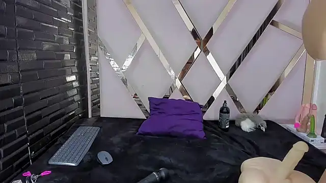 ScarletMoonRx webcam