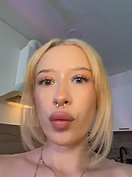 MaryChanXO webcam