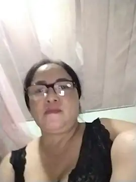 Naaya8109 webcam