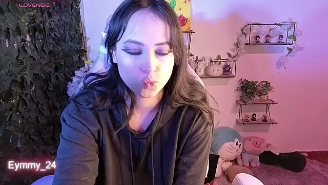 Eymmy_24 webcam