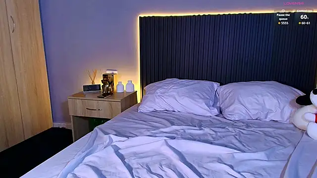 Leo_Savage_ webcam