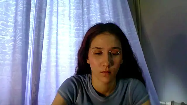 NickiKisinger webcam
