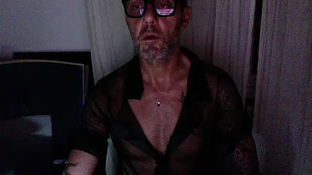 love_save_the_world webcam