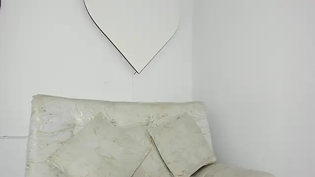 LiaCampbell_ webcam