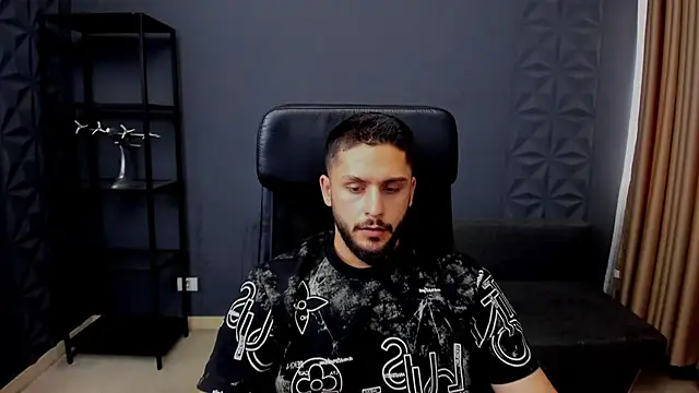 TroyWadee webcam