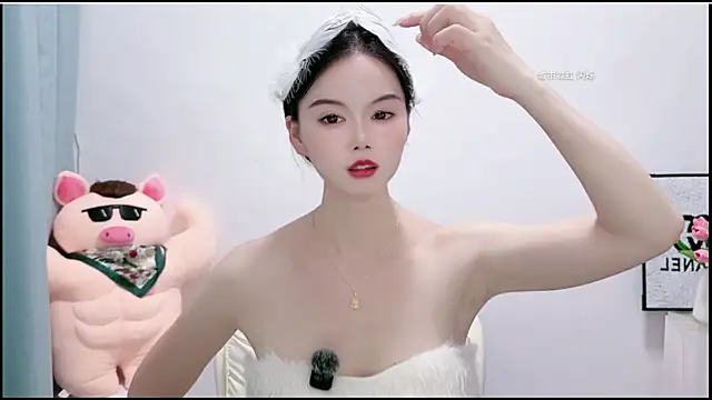 Ella-008 webcam