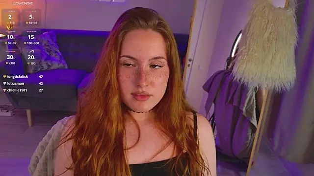 ChloeAster webcam