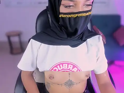 LaylaFantasy_ webcam