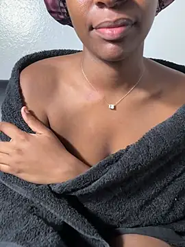 WetPinkRose webcam