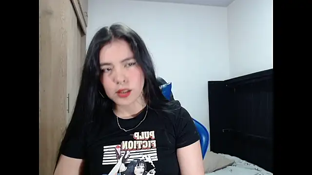 EloiseJun live cam on StripChat