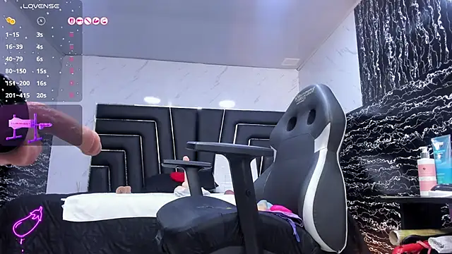 Ladyy_Scarlett webcam