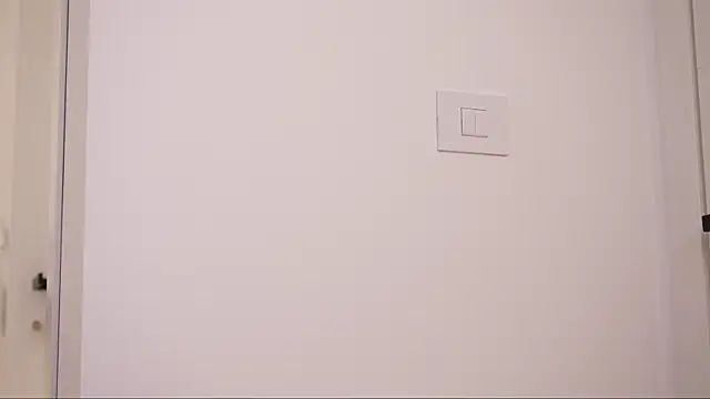 DoviaClaire webcam