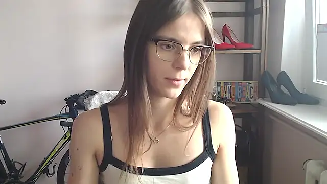 love_megi live cam on StripChat