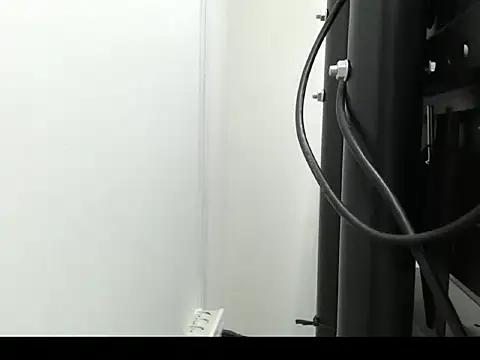 violeta_stefania live cam on StripChat