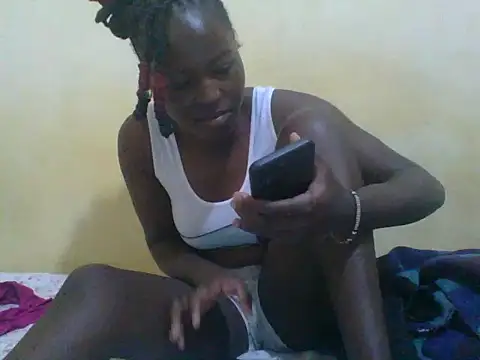Shan-Avril live cam on StripChat