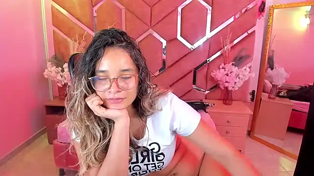 Olivia_Fox69 webcam