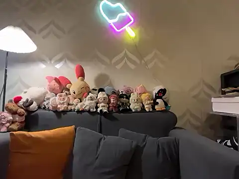 Yhanbeaufort18 live cam on StripChat