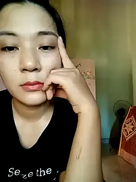 Lyrose_2k webcam