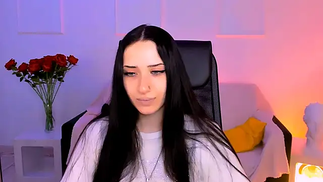 MonicaLowes webcam