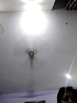 Cute-Janvi20 webcam
