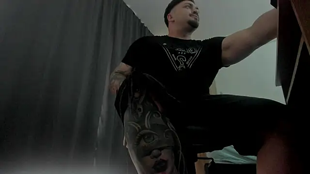 TonyWinston webcam