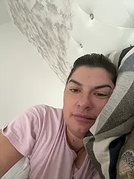evaxxxcurvyxxx webcam