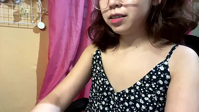 maeeeae_ webcam