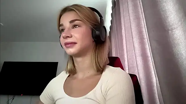 PickmeGirl webcam