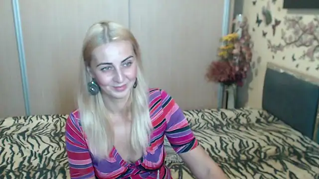 MirabelaSweet webcam
