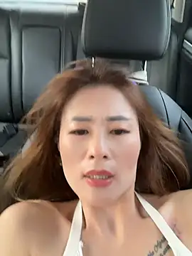 okgirl_23 webcam