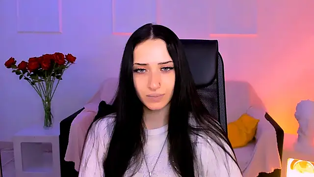 MonicaLowes webcam