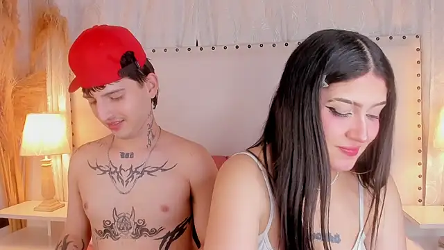 sett_and_gwen webcam