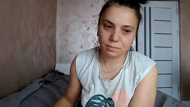 LorraGrey webcam