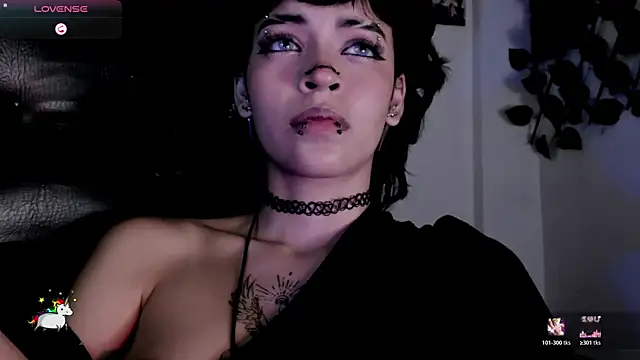 Anny_Kiitty webcam