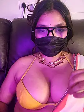 callmeshreya webcam