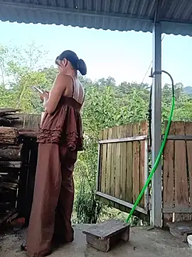 Linda-yiyi webcam
