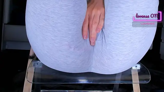 Cameltoe_squirt_inPants webcam
